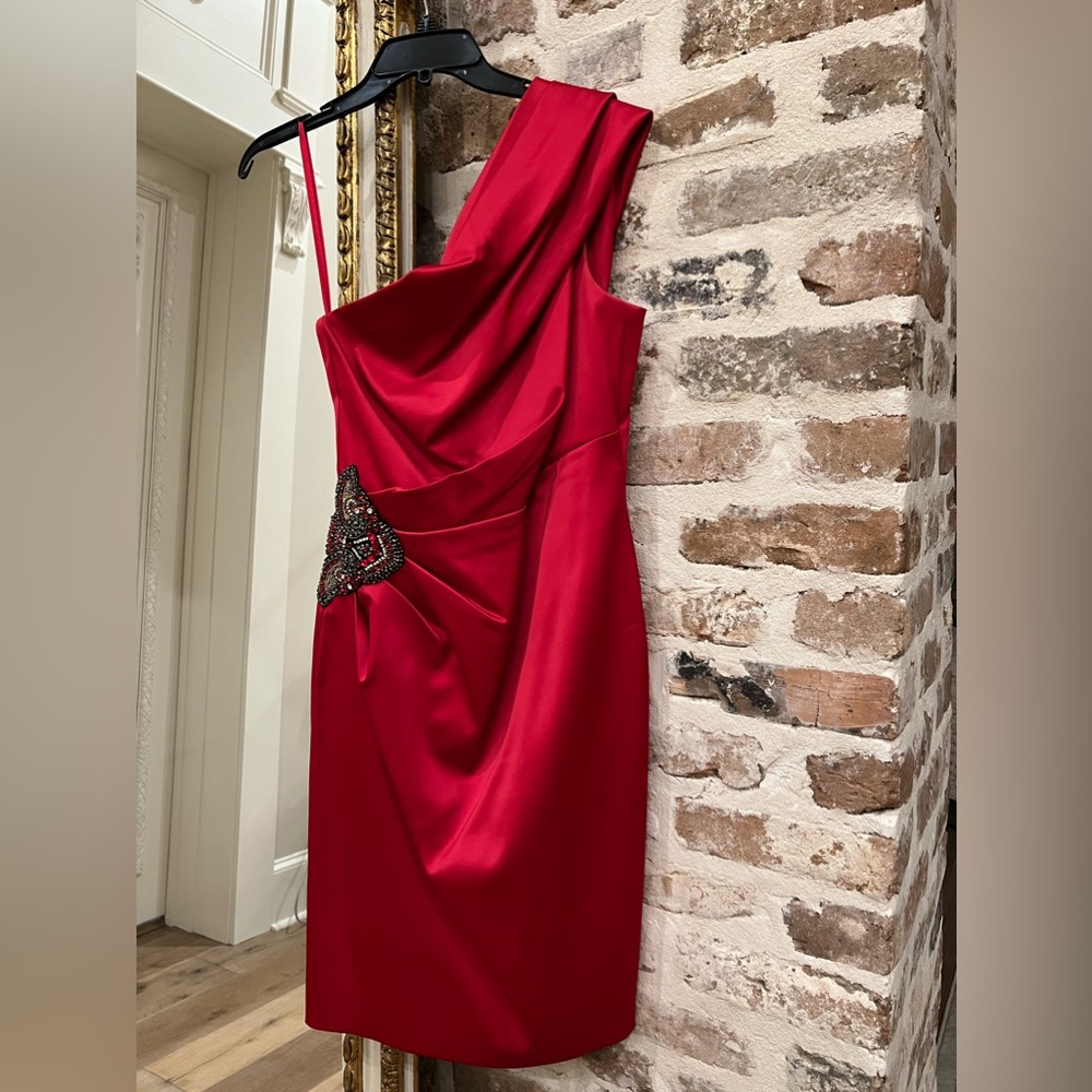 Gorgeous dress for Cocktail Party, Valentines, Date Night or Christmas party :)